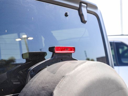 Used 2018 Jeep Wrangler Unlimited Sport S image 15