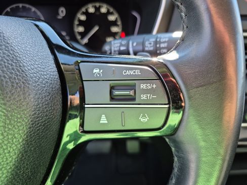 Used 2024 Honda Pilot Touring image 27