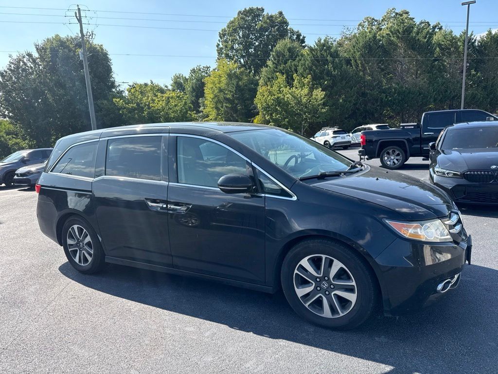 Used 2014 Honda Odyssey Touring Elite image 3