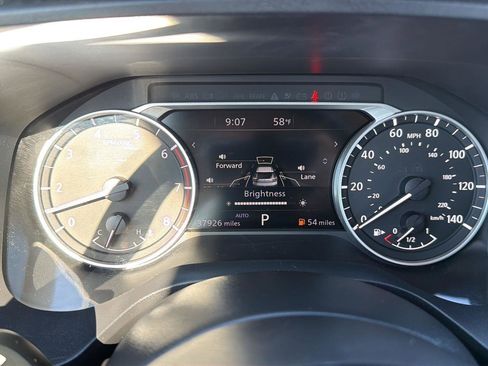 Used 2023 Nissan Rogue SV AWD/4WD image 6