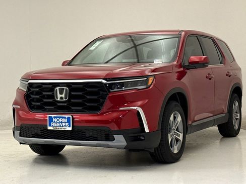 New 2025 Honda Pilot EX-L image 2