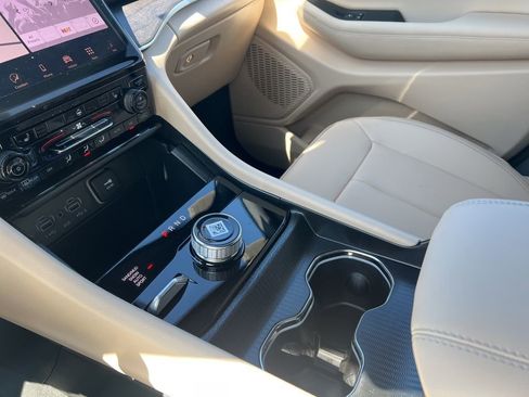 New 2025 Jeep Grand Cherokee Limited AWD/4WD image 66