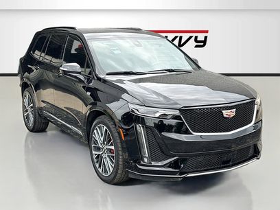 Used 2025 Cadillac XT6 Sport w/ Technology Package