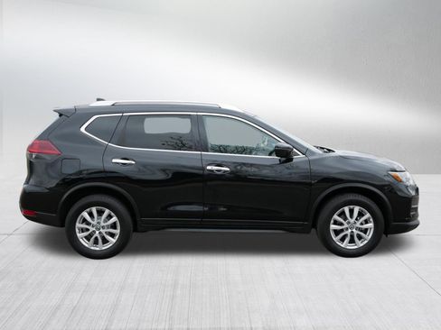 Used 2019 Nissan Rogue SV image 8