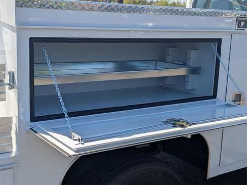 New 2024 Ford F550 XL image 35