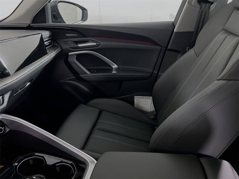 New 2025 Audi Q5 Premium Plus image 23