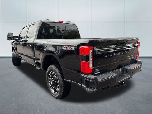 Used 2025 Ford F350 Platinum AWD/4WD image 2