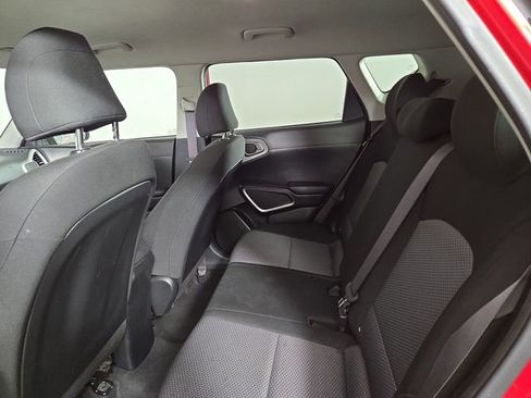 Certified 2023 Kia Soul LX w/ LX Technology Package image 17