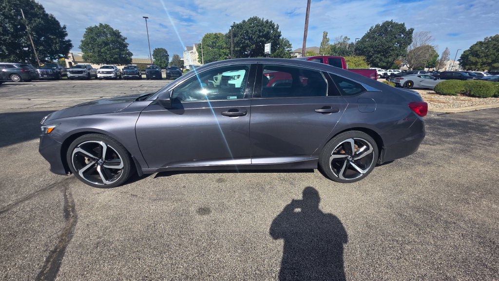 Used 2020 Honda Accord Sport image 3
