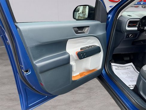 Used 2023 Ford Maverick XLT image 11