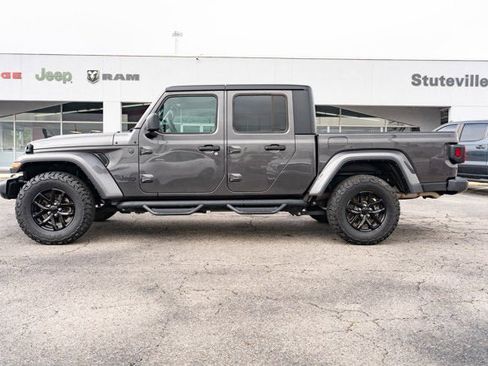 Certified 2023 Jeep Gladiator Sport AWD/4WD image 2