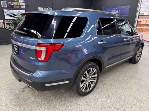 Used 2019 Ford Explorer Platinum AWD/4WD image 5