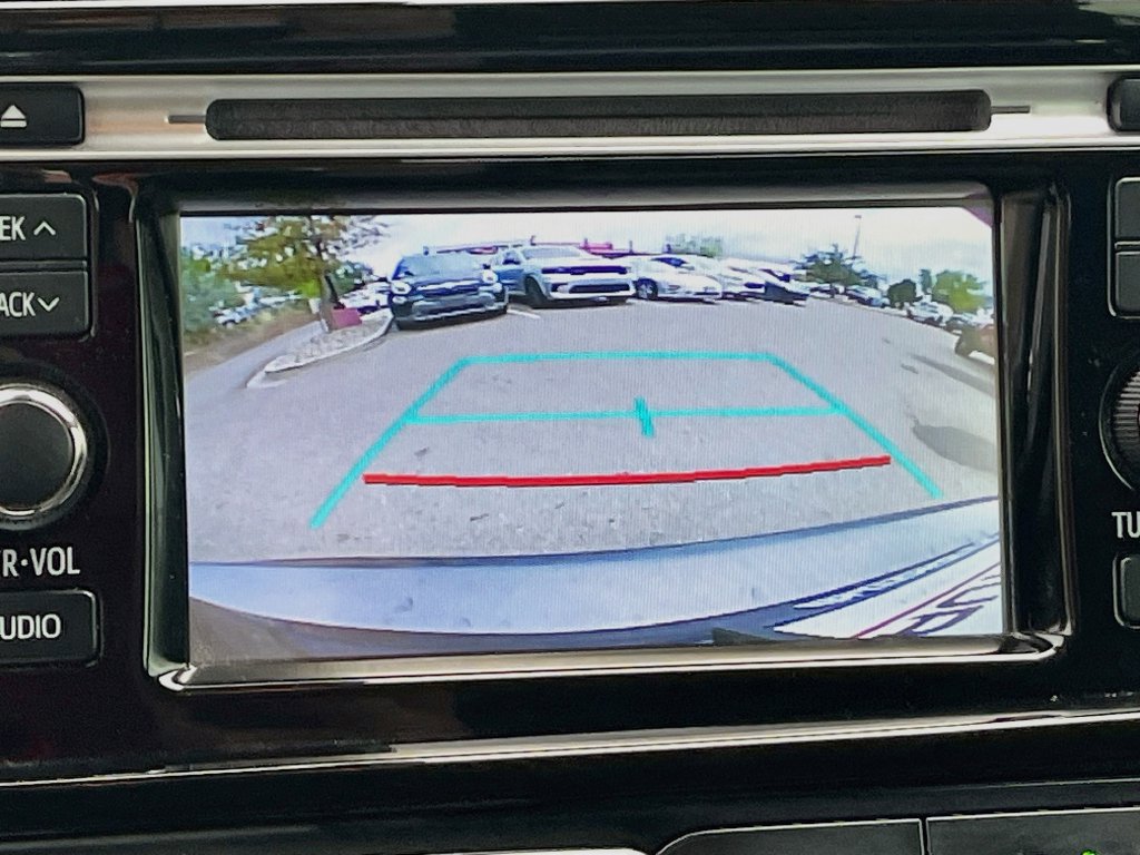 Used 2018 Toyota Prius C Two FWD image 13