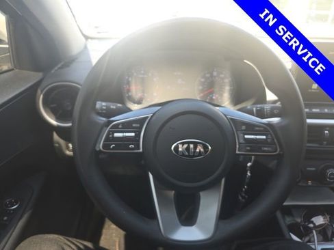 Used 2020 Kia Forte LXS FWD image 5