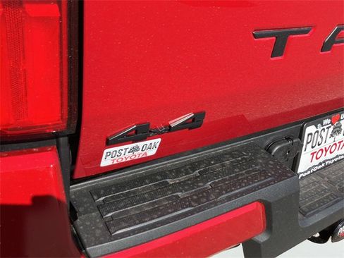 New 2026 Toyota Tacoma TRD Off-Road image 18