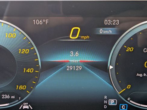 Used 2022 Mercedes-Benz GLA 250 4MATIC image 21