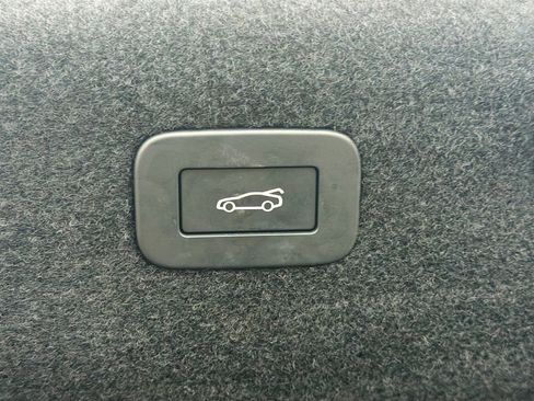 Used 2024 Jaguar XF R-Dynamic SE image 13