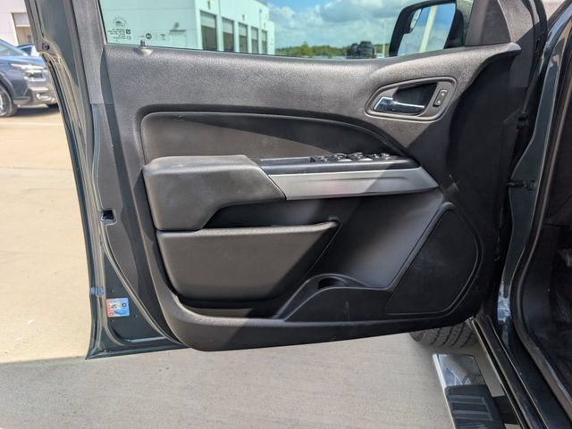 Used 2017 Chevrolet Colorado LT RWD image 21