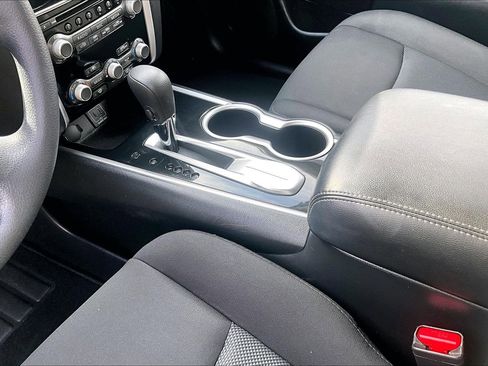 Used 2020 Nissan Pathfinder S image 14