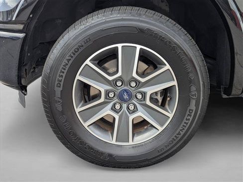 Used 2016 Ford F150 XLT w/ Equipment Group 302A Luxury AWD/4WD image 9