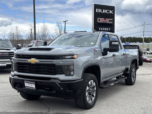 Used 2024 Chevrolet Silverado 2500 Custom w/ Custom Convenience Package AWD/4WD image 1
