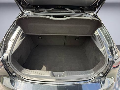 Used 2019 MAZDA MAZDA3 AWD Hatchback w/ Preferred Pkg image 6