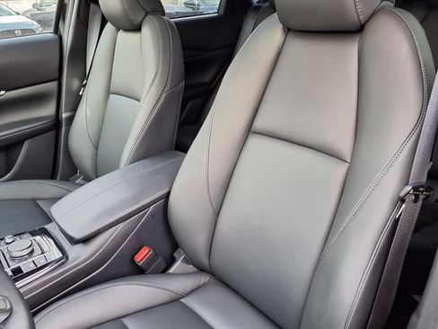 Certified 2025 MAZDA CX-30 AWD 2.5 S w/ Preferred Package image 7