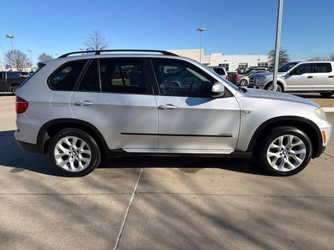 Used 2011 BMW X5 xDrive35i image 6