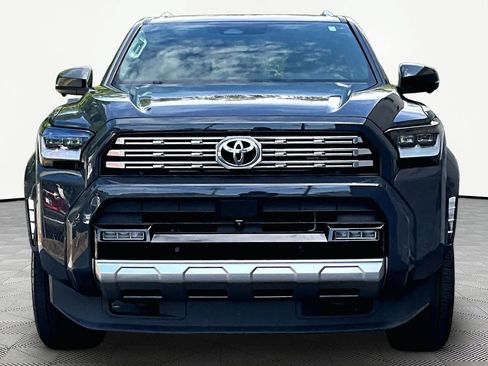 Used 2025 Toyota 4Runner Limited AWD/4WD image 4