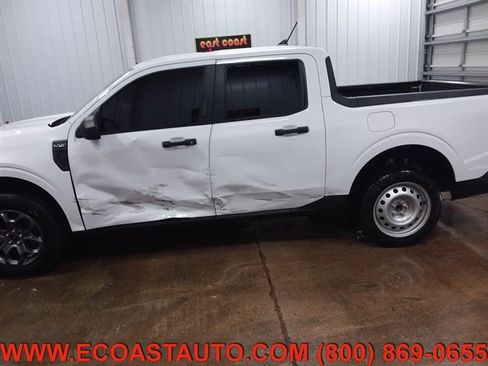 Used 2022 Ford Maverick XLT image 2