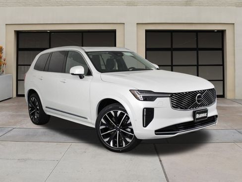 New 2025 Volvo XC90 B6 Plus image 19