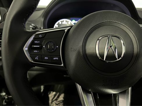 Used 2025 Acura RDX SH-AWD image 19