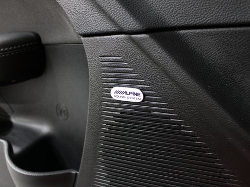 Used 2021 Dodge Challenger R/T Scat Pack RWD image 8