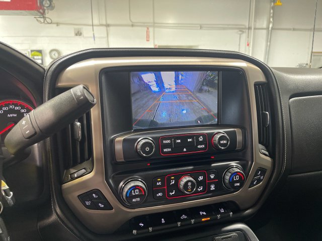 Used 2014 GMC Sierra 1500 Denali w/ Driver Alert Package AWD/4WD image 18