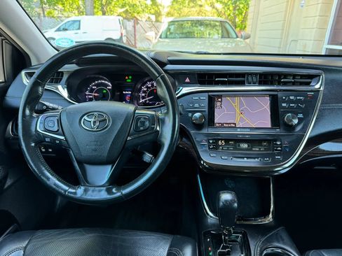 Used 2014 Toyota Avalon Limited FWD image 15