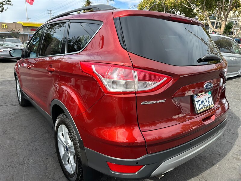 Used 2014 Ford Escape SE w/ Equipment Group 201A AWD/4WD image 7