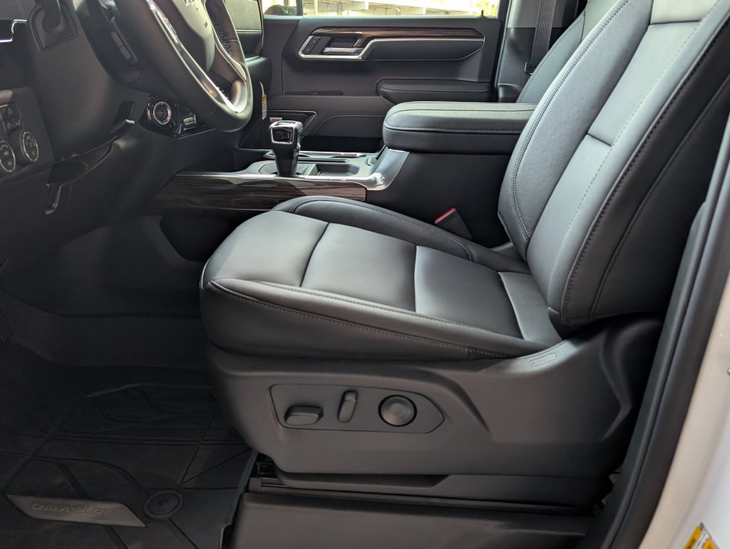 New 2026 Chevrolet Silverado 1500 RST AWD/4WD image 9