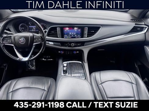 Used 2022 Buick Enclave Essence image 2