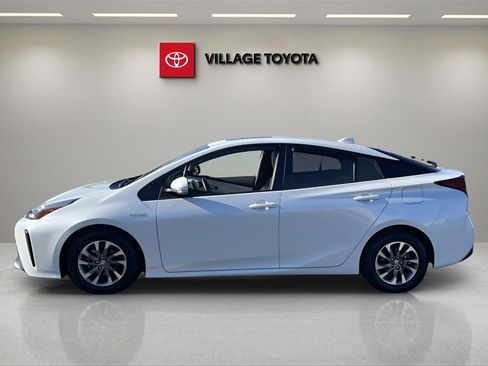 Certified 2021 Toyota Prius Limited image 2