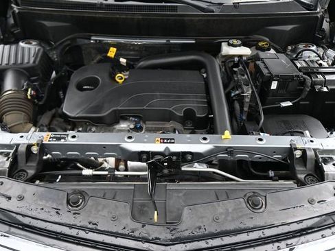 Used 2024 Chevrolet Equinox LT image 44