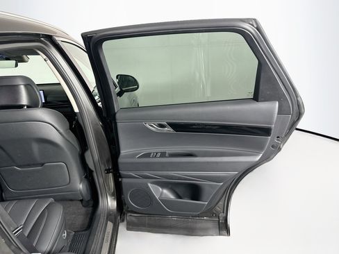 Used 2025 Genesis GV80 2.5T Standard AWD/4WD image 30