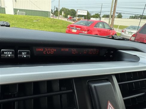 Used 2011 Toyota 4Runner SR5 image 18