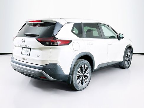 Used 2022 Nissan Rogue SV FWD image 9
