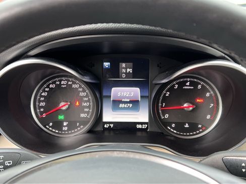 Used 2019 Mercedes-Benz GLC 300 4MATIC image 15