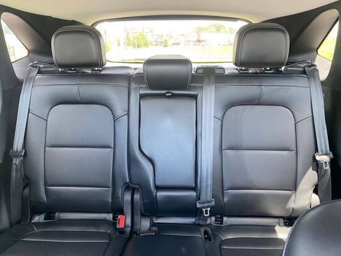 Used 2021 Ford Escape Titanium FWD image 27