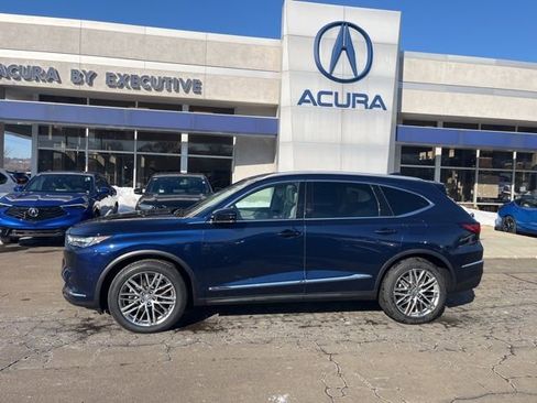 Certified 2023 Acura MDX SH-AWD w/ Advance Package image 43