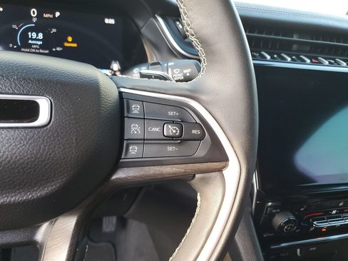 Used 2024 Jeep Grand Cherokee Limited RWD image 26