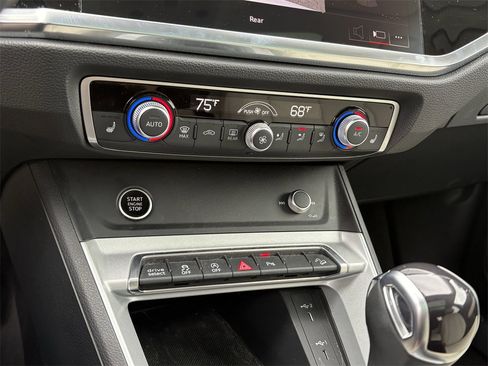 Used 2023 Audi Q3 2.0T Premium w/ Convenience Package image 20