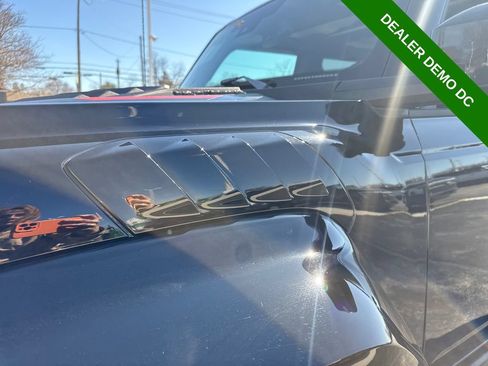 Used 2025 Ford Bronco Raptor AWD/4WD image 21
