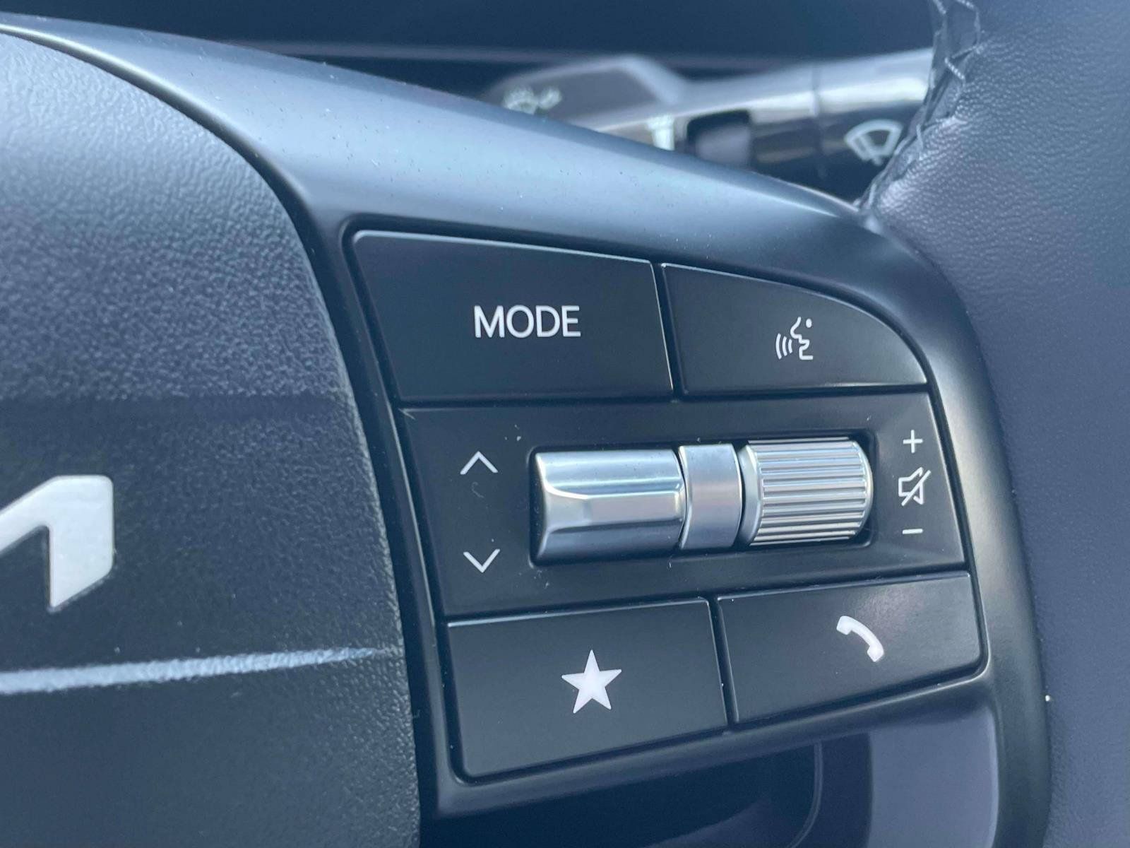 Used 2025 Kia K4 EX FWD image 19